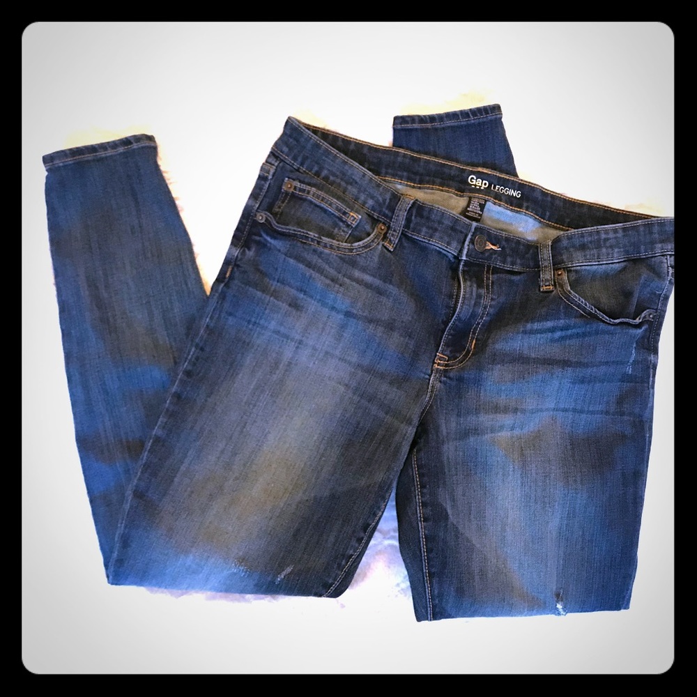 Gap Distressed Skinny Jean  SZ32/14